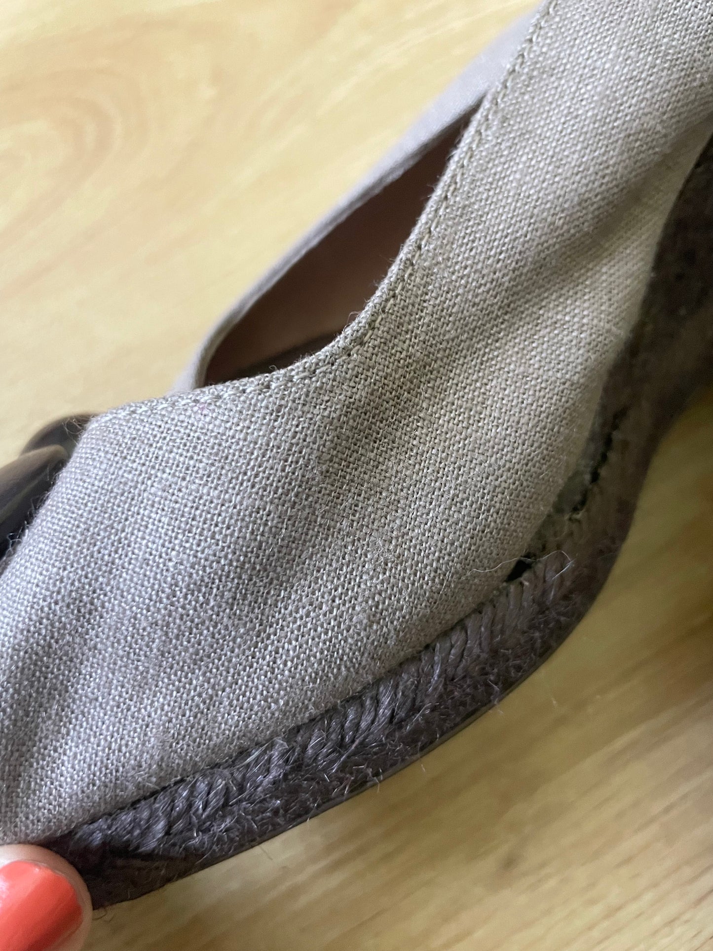 Chaussures à talons compensés cordes marron glacées