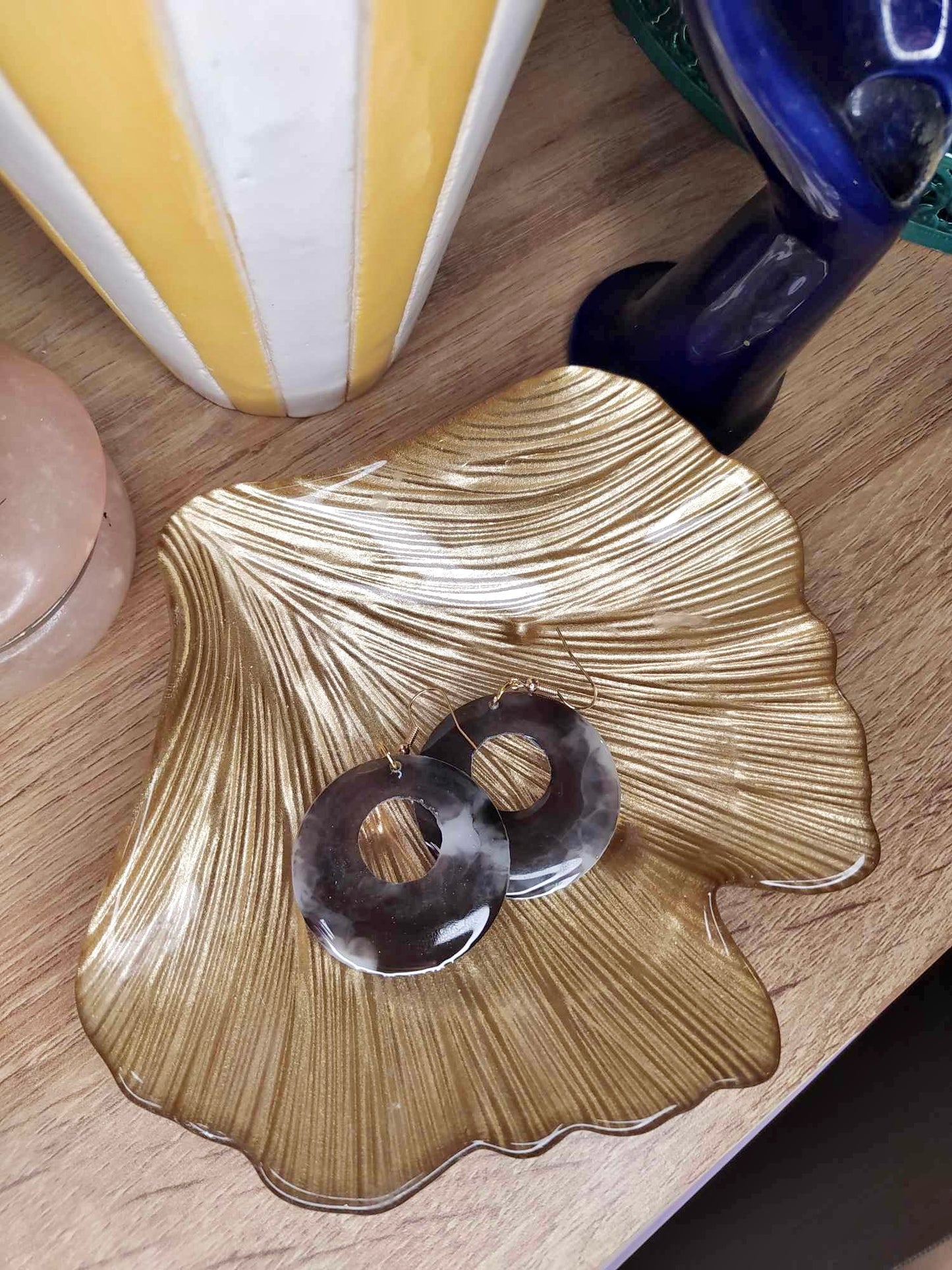 Boucles d'oreilles rondes noir et blanc