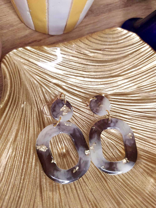 Boucles d'oreilles rondes noir et blanc feuilles d'or