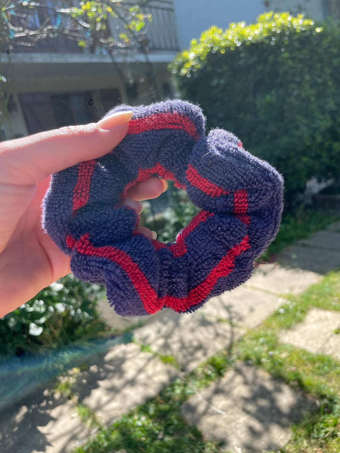 Chouchou rayé rouge et bleu