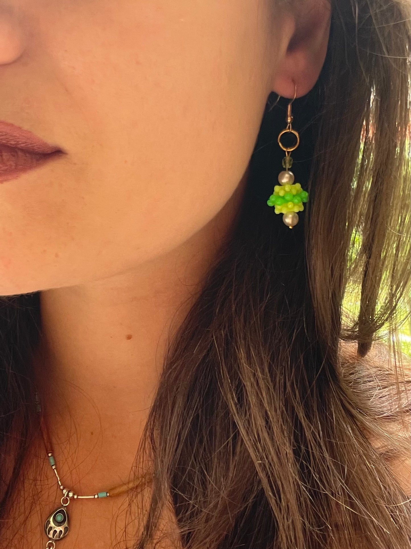Boucles d’oreilles faites main jaune et vert fluo