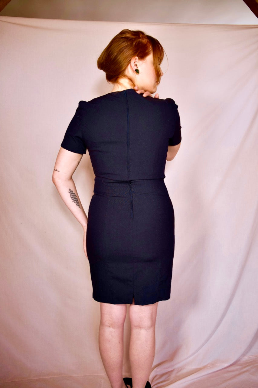 Robe coupe classique bleu marine moulante