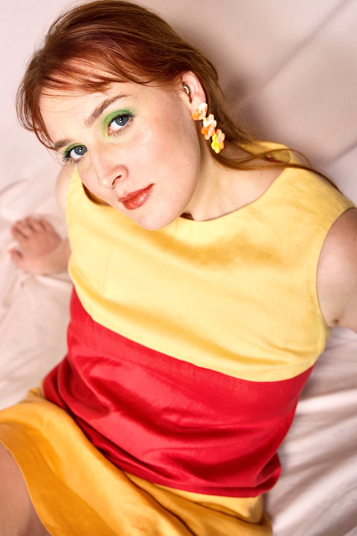 Robe rayée rouge-jaune-orange lin