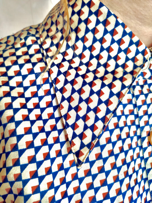 Chemise sixties seventies col pointu marron