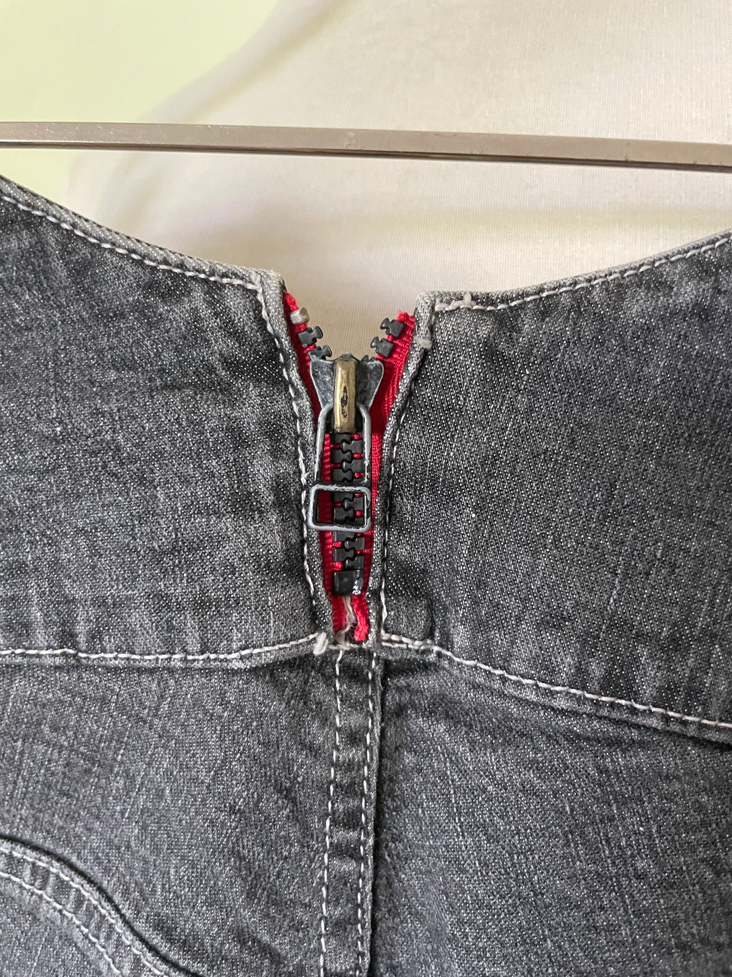 Jean taille basse gris jambes larges