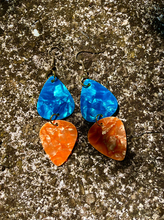Boucles d’oreilles médiators bleu piscine et orange irisé 🍑