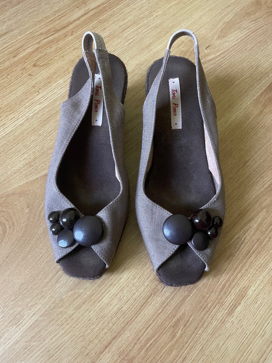 Chaussures à talons compensés cordes marron glacées