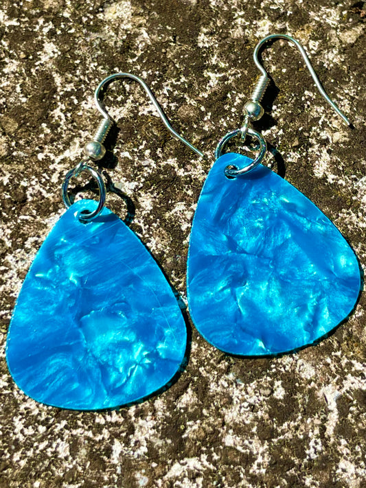 Boucles d’oreilles médiator bleu piscine irisé 🐟