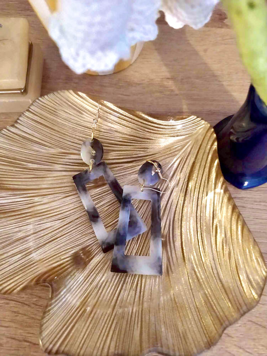 Boucles d'oreilles effet marbre noir et blanc