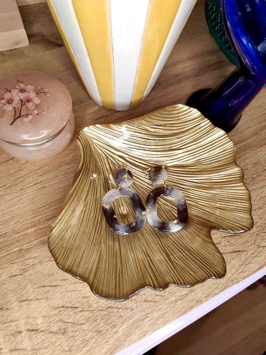 Boucles d'oreilles rondes noir et blanc feuilles d'or