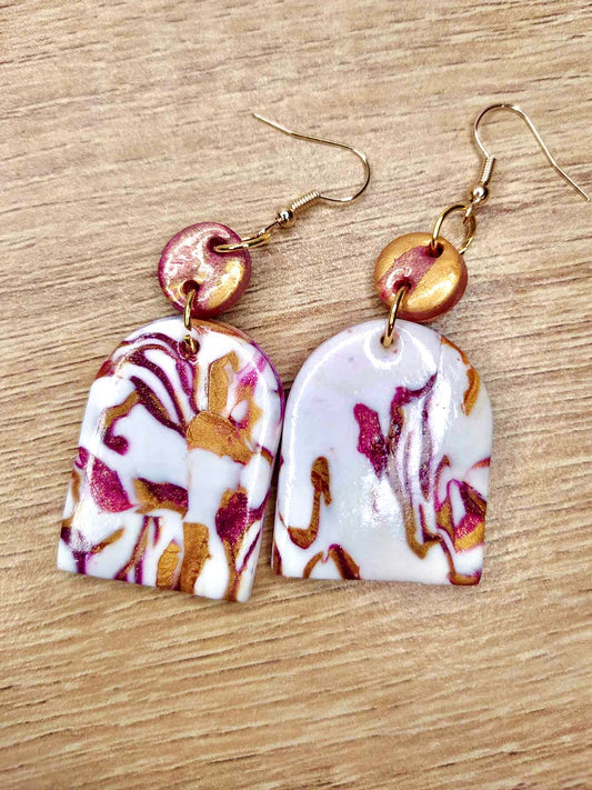 Boucles d'oreilles marbrées blanc doré orange et rose