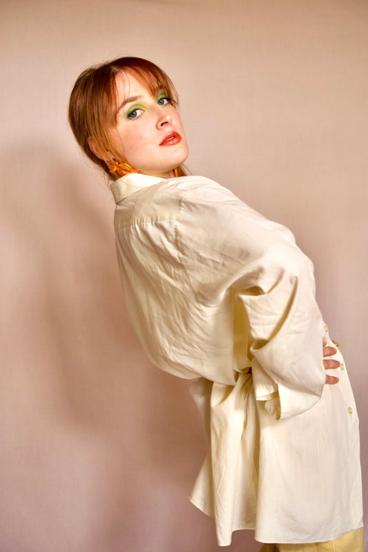 Chemise très large et fluide jaune très clair