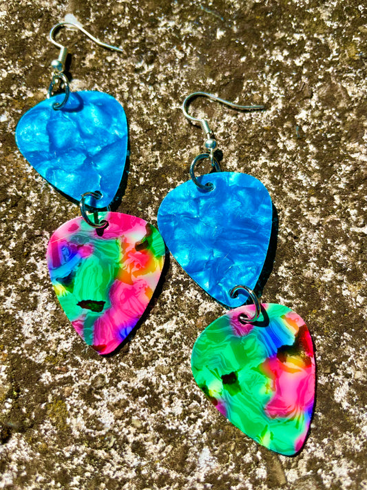 Boucles d’oreilles médiators bleu piscine et multicolore 🐬