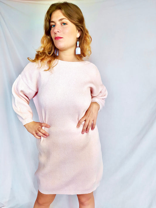 Robe pull rose poudré dos nu