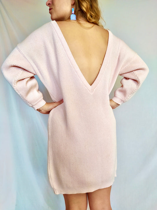 Robe pull rose poudré dos nu