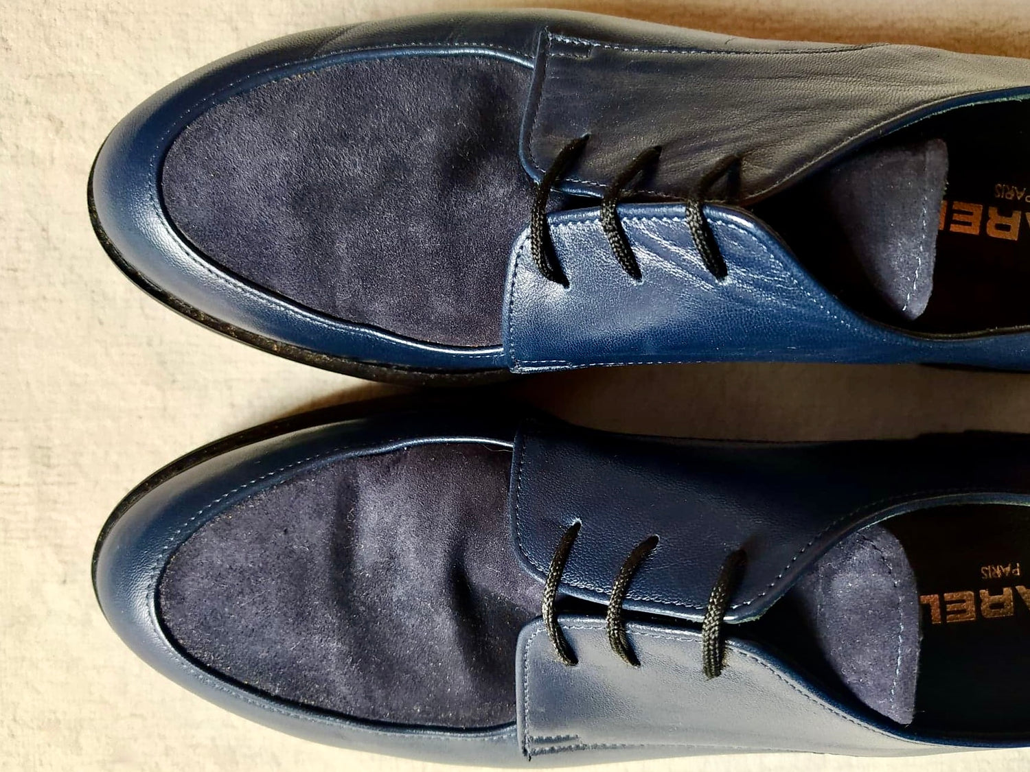 chaussures de ville femme derbies marque carel cuir nubuck bleu marine occasion moins cher taille 40 pret a porte femme seconde main accessoires hiver semelle crantées epaisse lacet neuves neuf pas cher